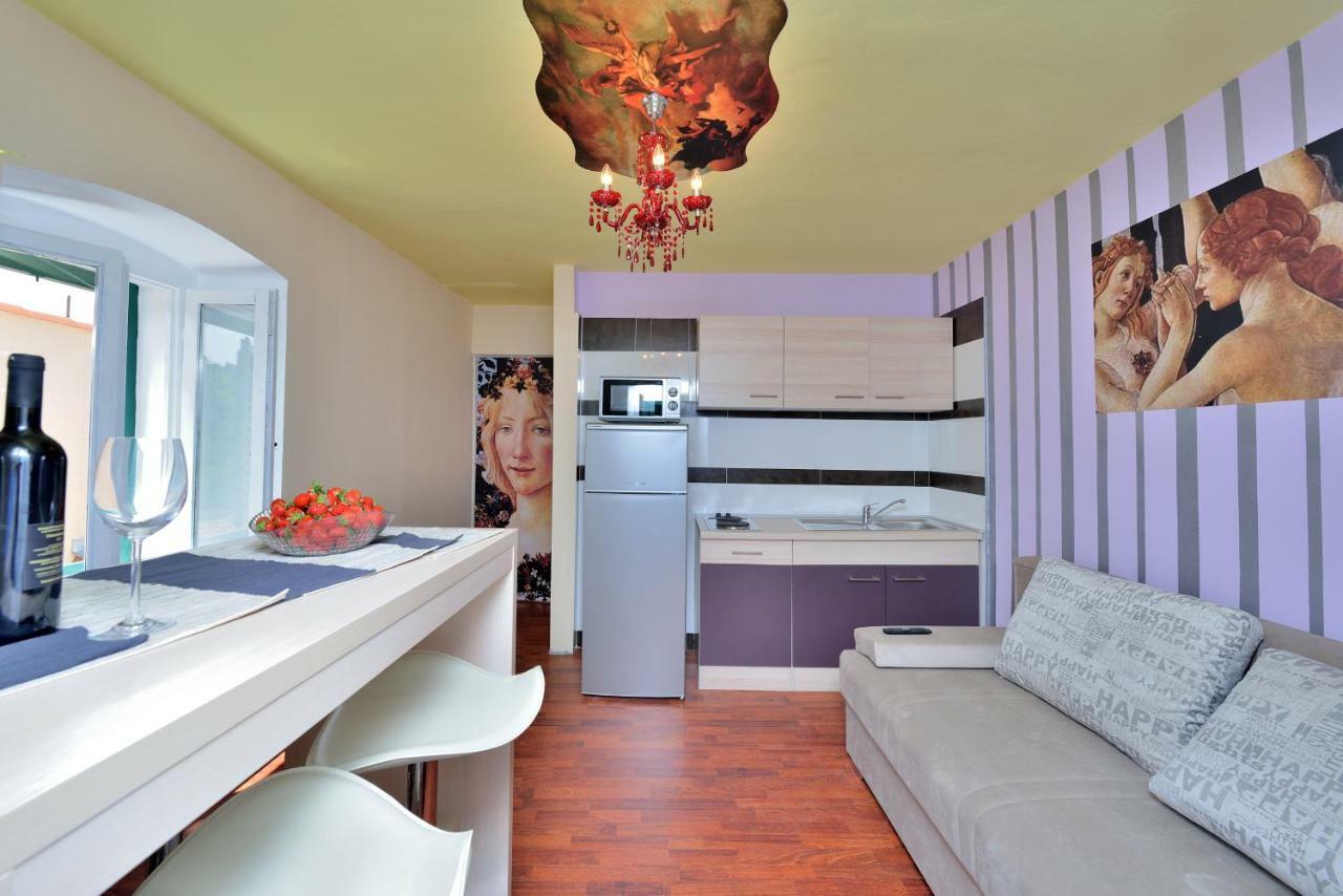 Apartments Carpe Diem Novigrad  ภายนอก รูปภาพ